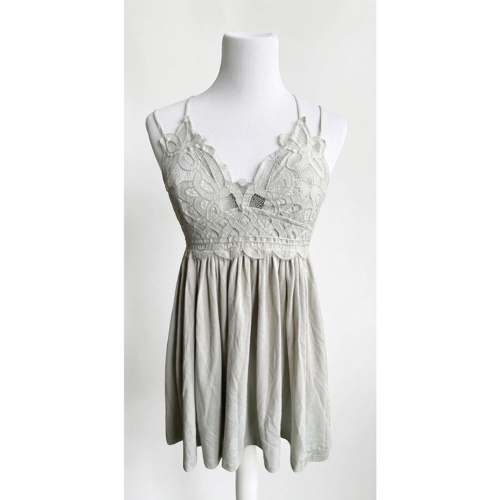 NEW ZENANA lace bust hilo cami in white